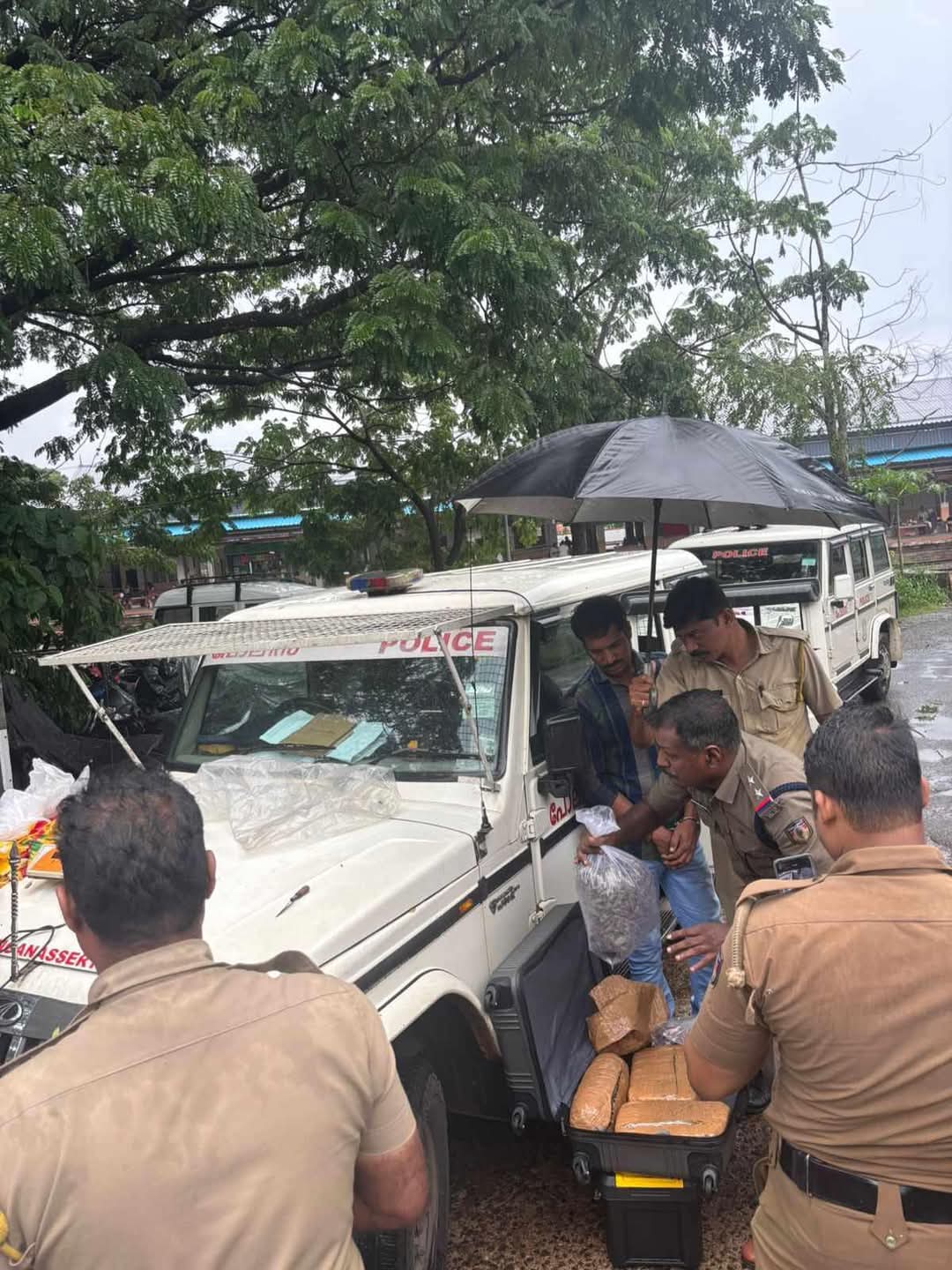 ചങ്ങനാശ്ശേരി റെയിൽവേ സ്റ്റേഷൻ സമീപം വൻ മയക്കു മരുന്ന് പിടികൂടി
