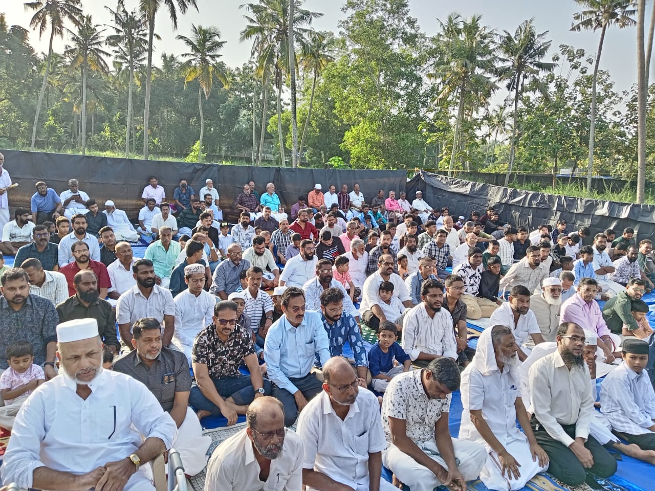 മാനവിക ഐക്യത്തിന്റെ സന്ദേശവുമായി കെ.എൻ.എം ഈദ്ഗാഹുകൾ