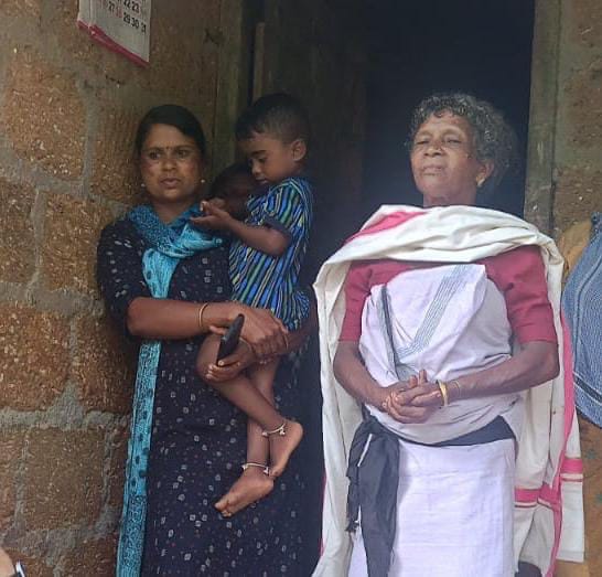 നീലിയും കുടുംബവും ദുരന്തത്തിൽ നിന്ന് രക്ഷപ്പെട്ടത് തലനാരിഴയ്ക്ക്