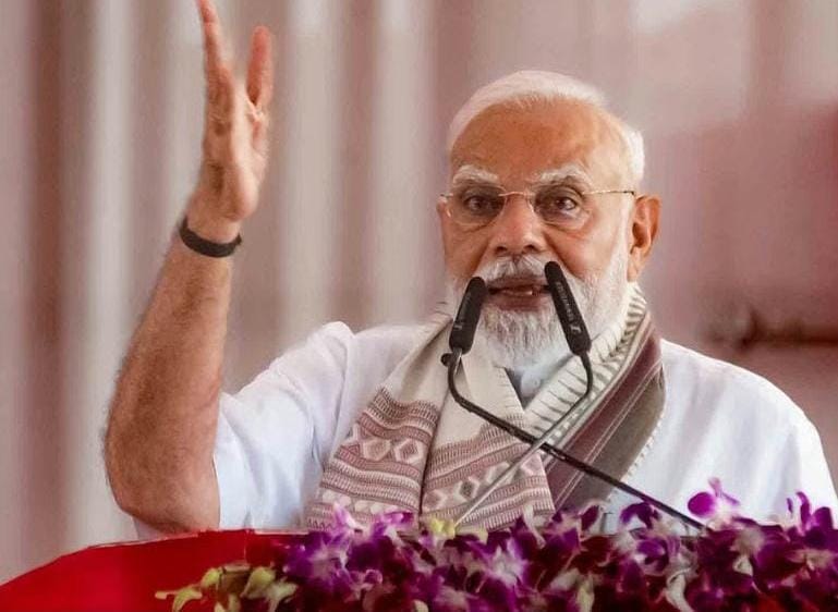 ട്രംപിന് അടി കൊടുത്ത് അമേരിക്കൻ കോടതി. എന്നാൽ ഈ തീരുമാനം അമേരിക്കയെ തകർക്കുമെന്ന് ട്രംപ്.