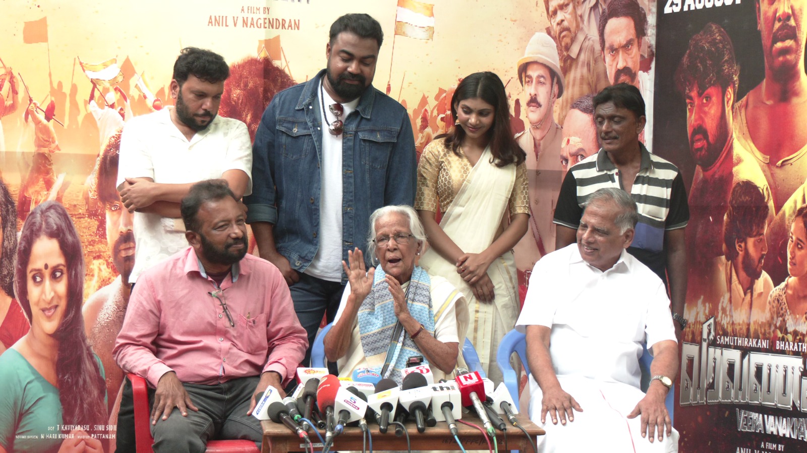 ‘വീരവണക്കം’  തമിഴ്നാടിൻ്റെ ഹൃദയം കവരുന്നു ! പി.കെ.മേദിനിയ്ക്ക് വൻ വരവേല്പ്!