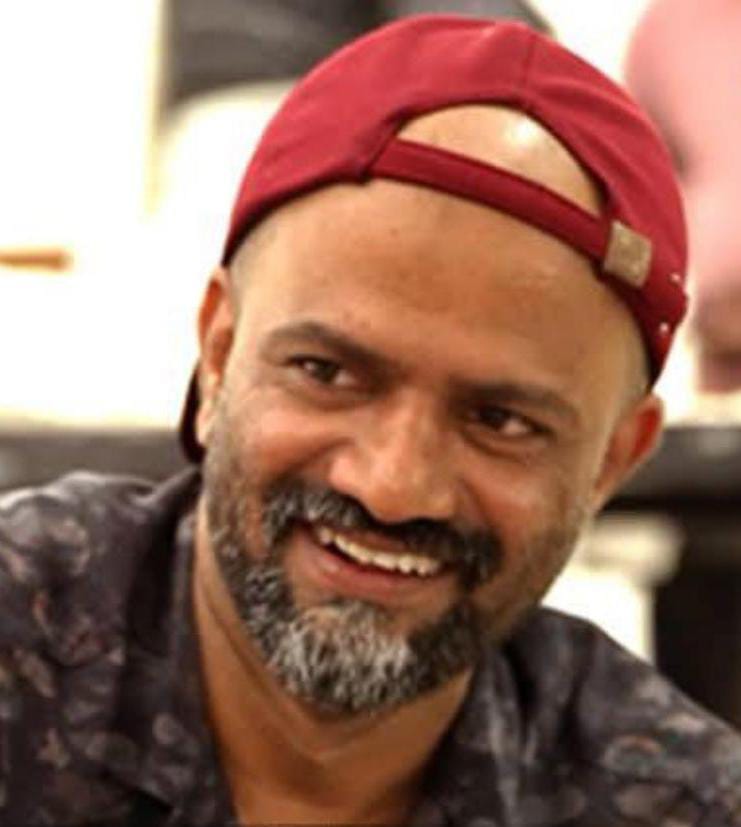 ഓണാഘോഷം; ഡാന്‍സ് ചെയ്യുന്നതിനിടെ നിയമസഭാ ജീവനക്കാരന്‍ കുഴഞ്ഞു വീണു മരിച്ചു.