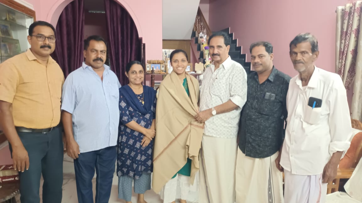 അനിത മേരിയ്ക്ക് ഡോക്ടറേറ്റ്.
