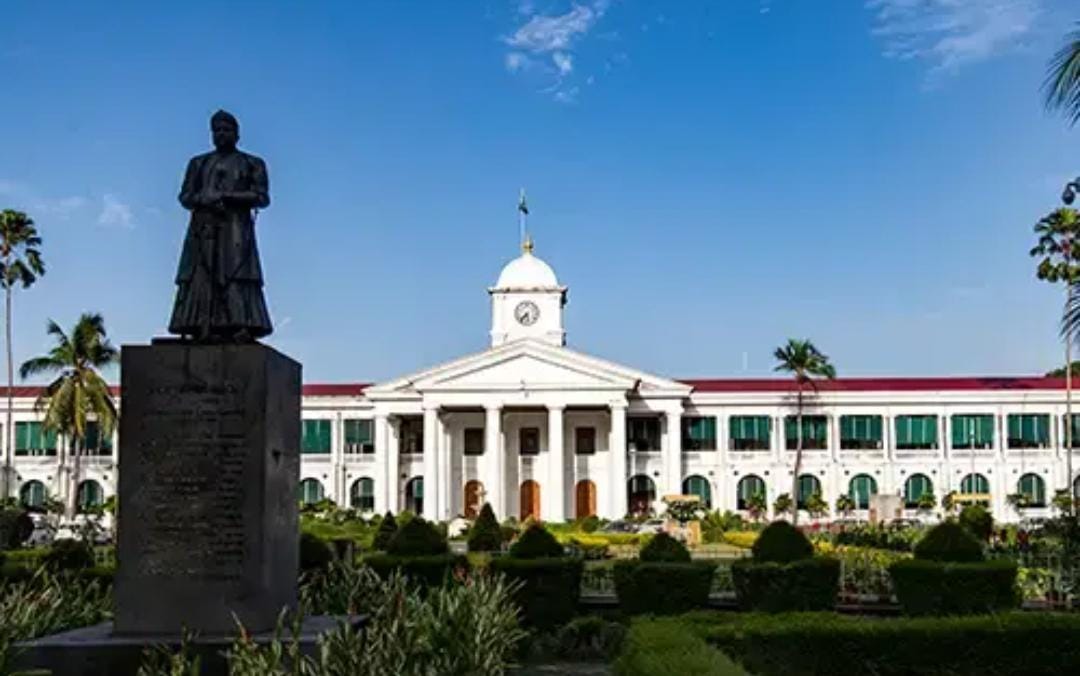 നിരവധി മേഖലകളിൽ മാതൃകയായ കേരളം, അതിദാരിദ്ര്യത്തിൽ നിന്ന് മുക്തമാകുന്നത് ഉദ്യോഗസ്ഥർ പറയുന്ന കണക്ക് നോക്കിയാകരുത്?