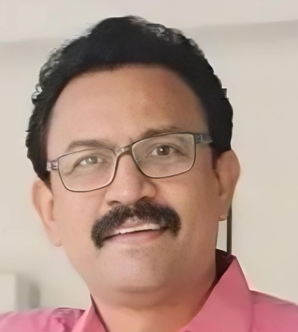 ”വിവാഹം തകർന്നത് കാവ്യ കാരണമല്ല, മകളെ ഓർത്താണ് മിണ്ടാതിരിക്കുന്നത്, മഞ്ജുവിനെ തെറ്റിദ്ധരിപ്പിക്കുന്നു”പ്രശാന്ത് വാസുദേവ്.