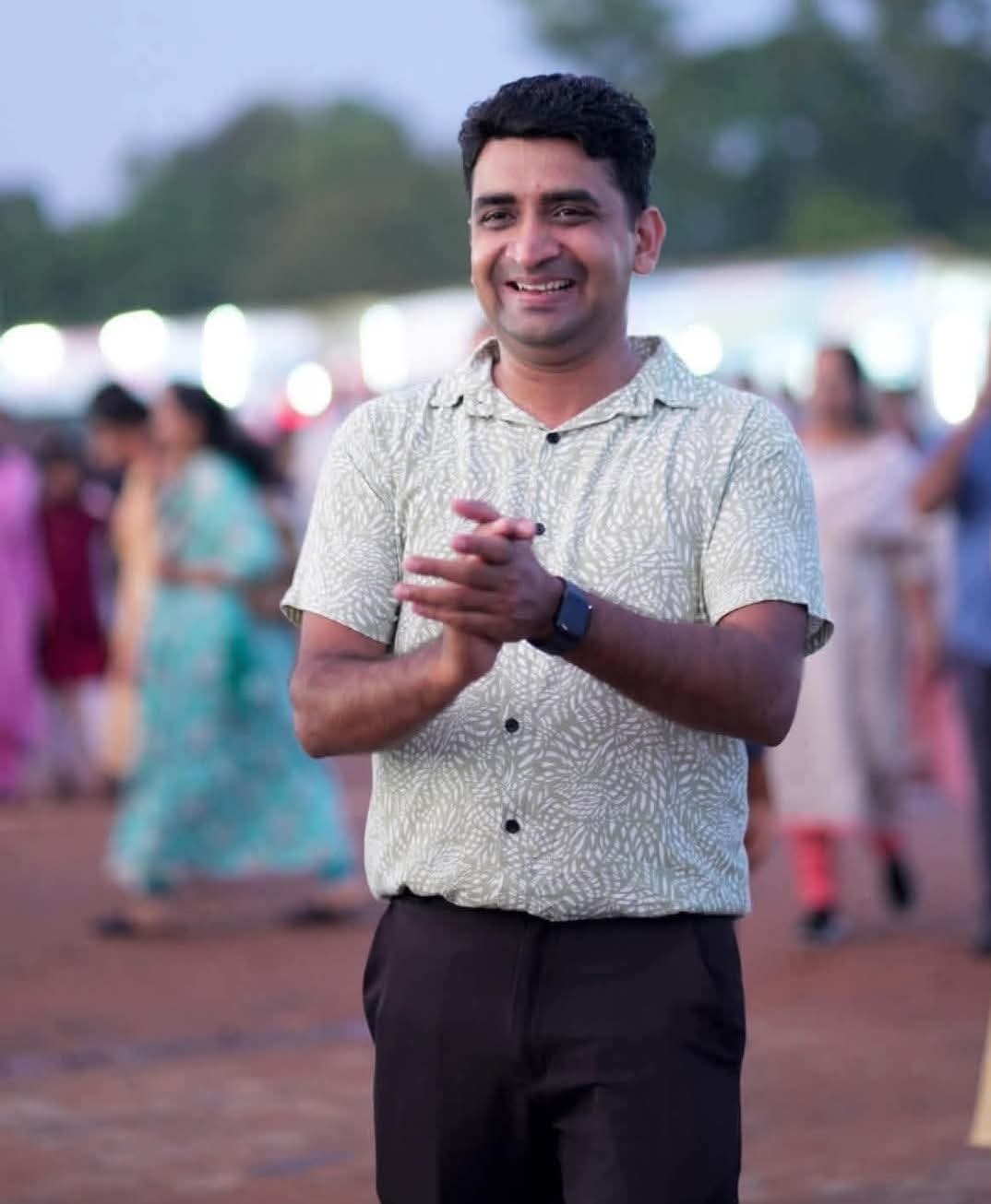 ഒരു മാധ്യമ പ്രവർത്തകനെ തീവ്രവാദി എന്നു കേരളത്തിലുള്ളവർ വിളിച്ചല്ലോ, പ്രത്യേകിച്ചുo വെള്ളാപ്പള്ളി.