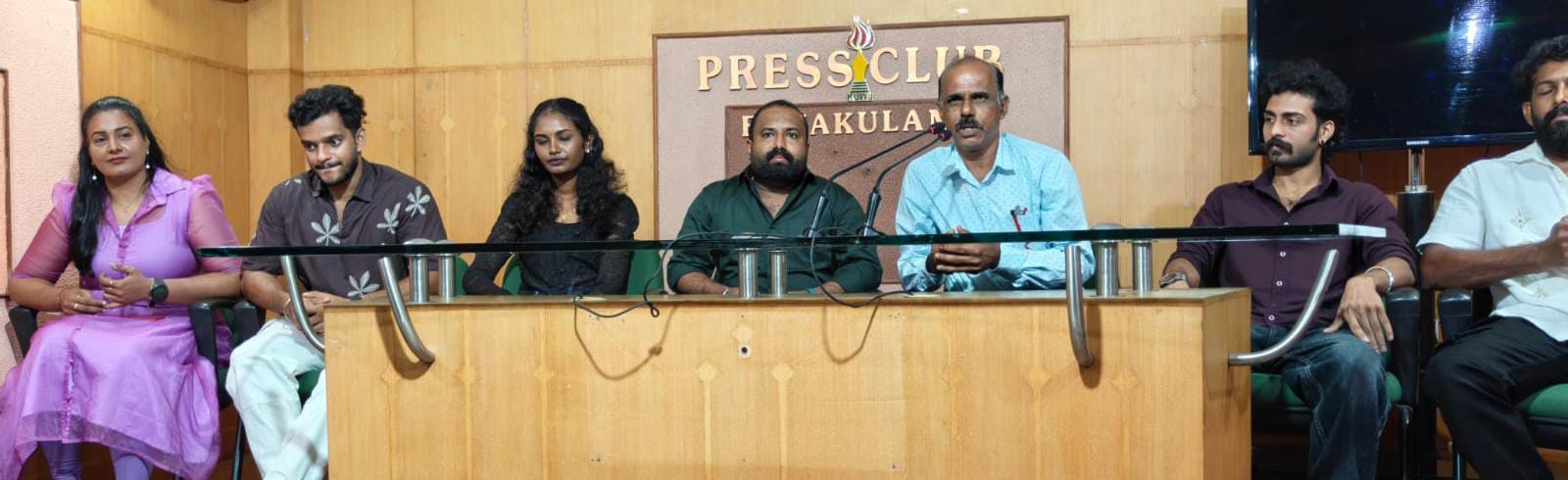 പുതുമുഖങ്ങളോട് മലയാള സിനിമയില്‍ അയിത്തമോ? യുവ സംവിധായകന്‍ ശ്രീജിത്ത് എം നായര്‍