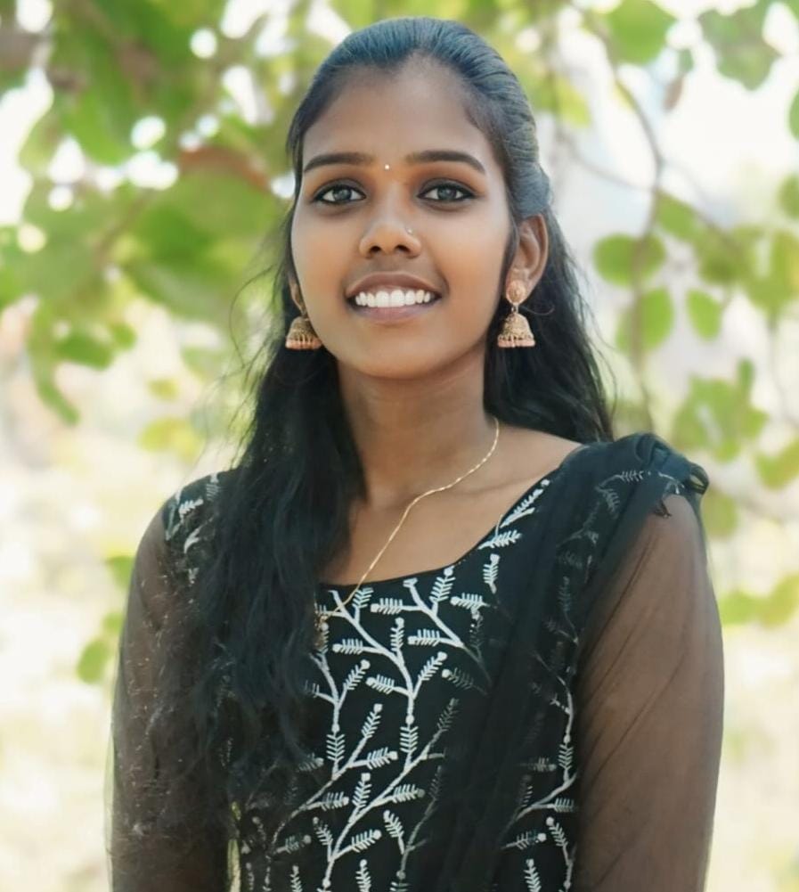 വനിതാ വിഭാഗത്തില്‍ ഒന്നാം റാങ്കും കരസ്ഥമാക്കിയ   ദേവിക സുനില്‍  ബി (സര്‍ക്കാര്‍ ഐ ടി ഐ, തേവലക്കര )